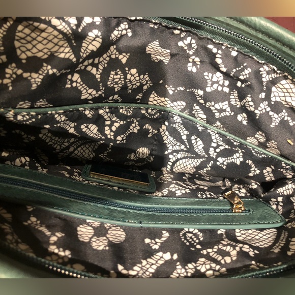 NWT MODA Luxe Teal Suede Fringe bag - Picture 8 of 8